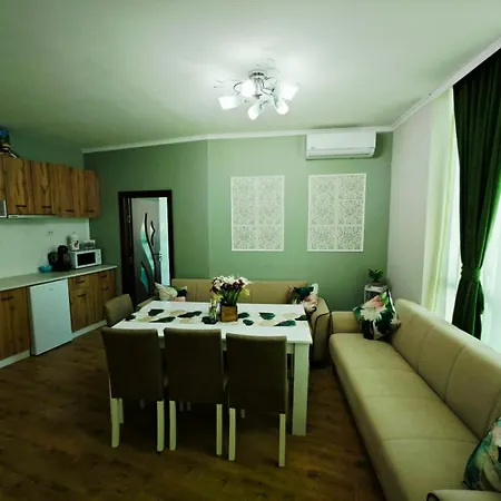 Sunny Cozy Апартаменты Приморско