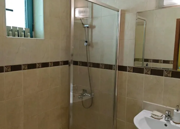 Sunny Cozy Апартаменты *